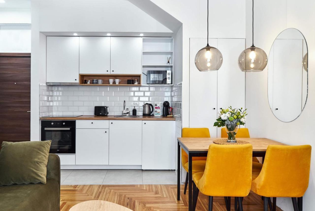 Modern Living Apt - Emberly - Private Parking Novi Sad Exterior foto
